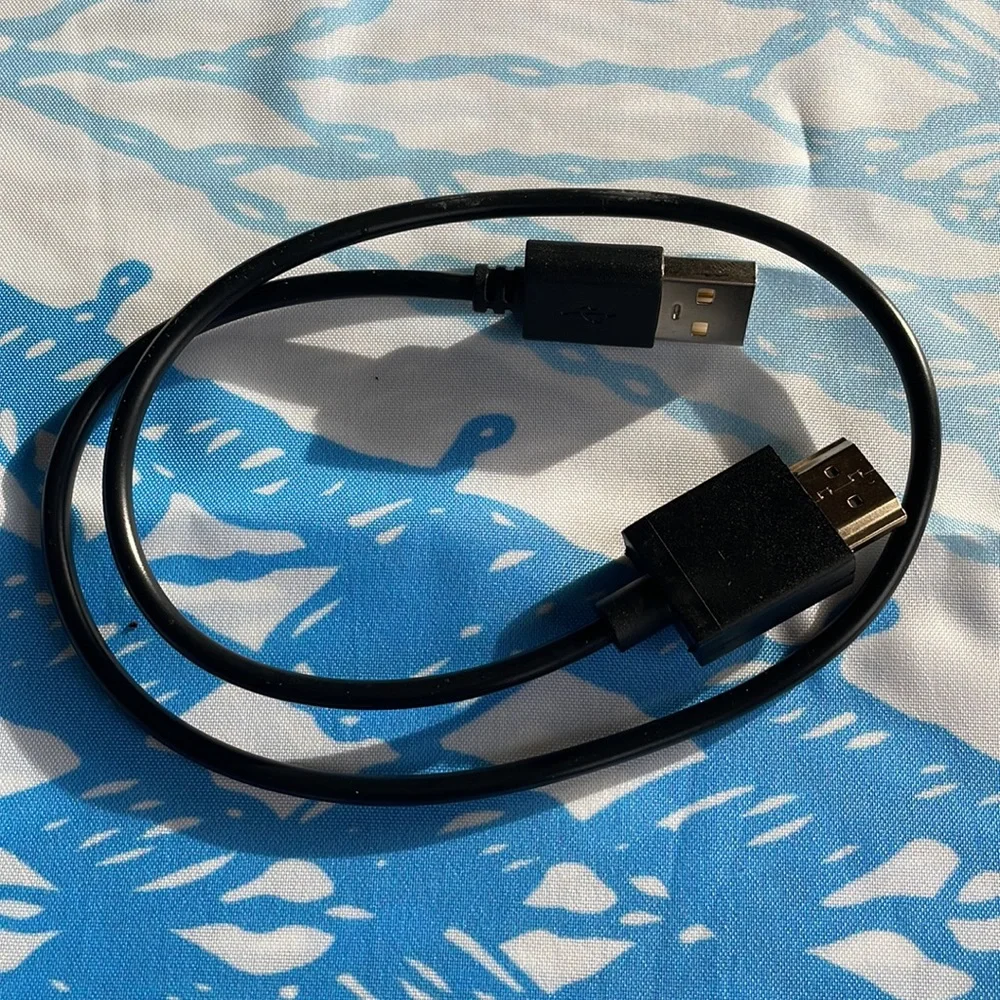 USB to HDMI cable adapter 20.5”l .5M Connect computer to HDMI monitor